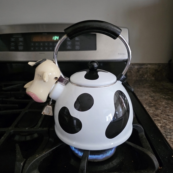 1992 M.K. Kamenstein Whistling 2 Quart Black and White Cow Tea Kettle with Bell - Picture 3 of 12